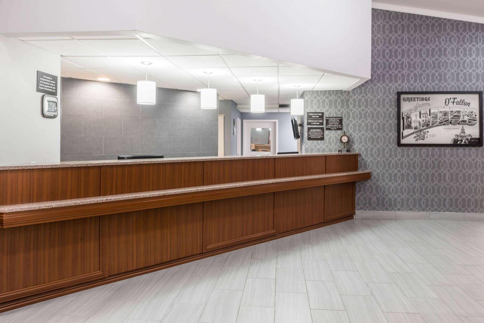 Hotel Super 8 By Wyndham 2*